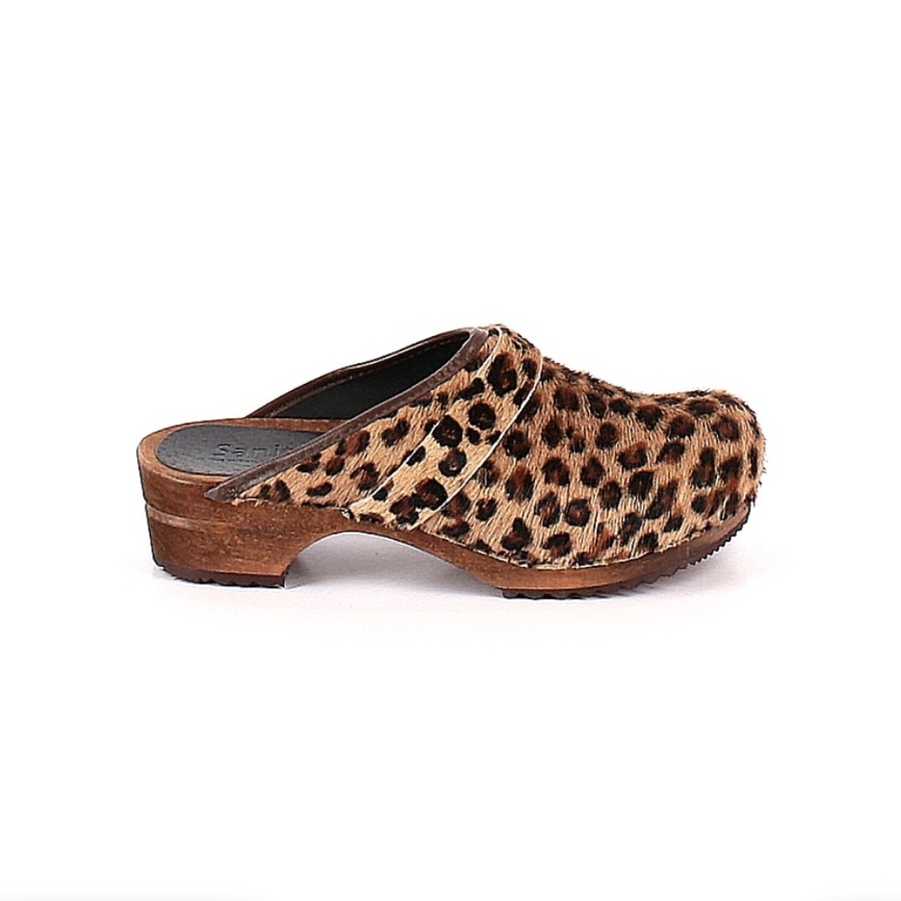 EUC Sanita Calf hair Cheetah Leopard Print Clogs Size 37